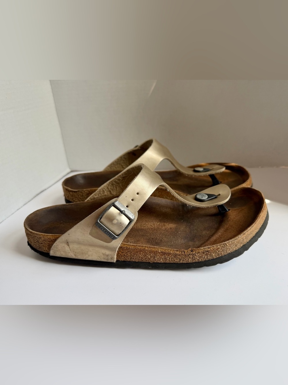 Birkenstock Gizeh Gold Metallic Leather Thong Sandals Size 42 Womens 11